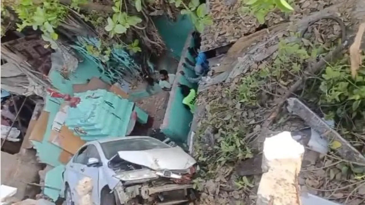 Bhubaneswar overbridge accident: Car falls onto house, no fatalities reported