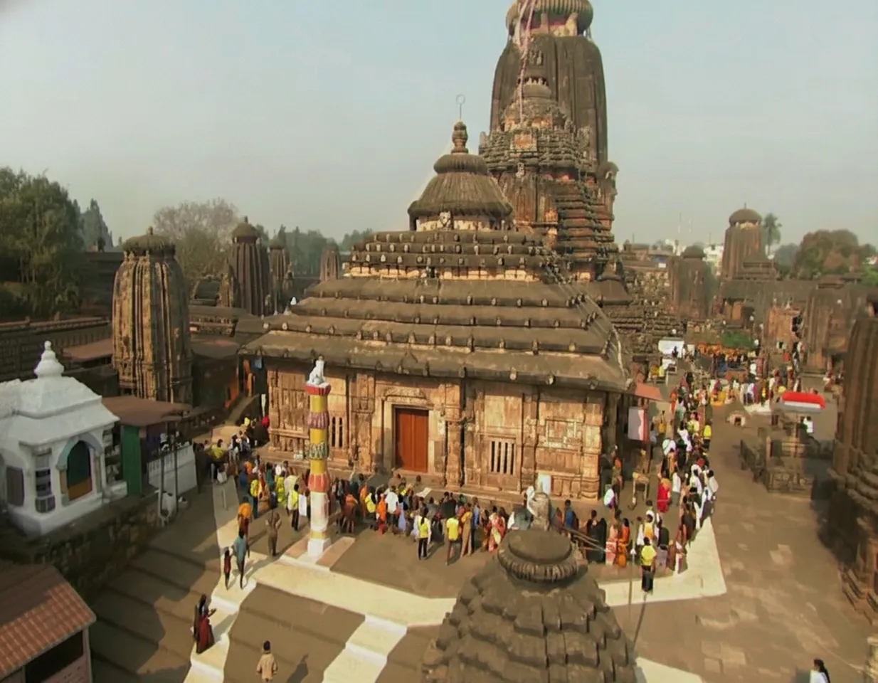 How Maha Shivratri begins at Lingaraj Temple in Bhubaneswar