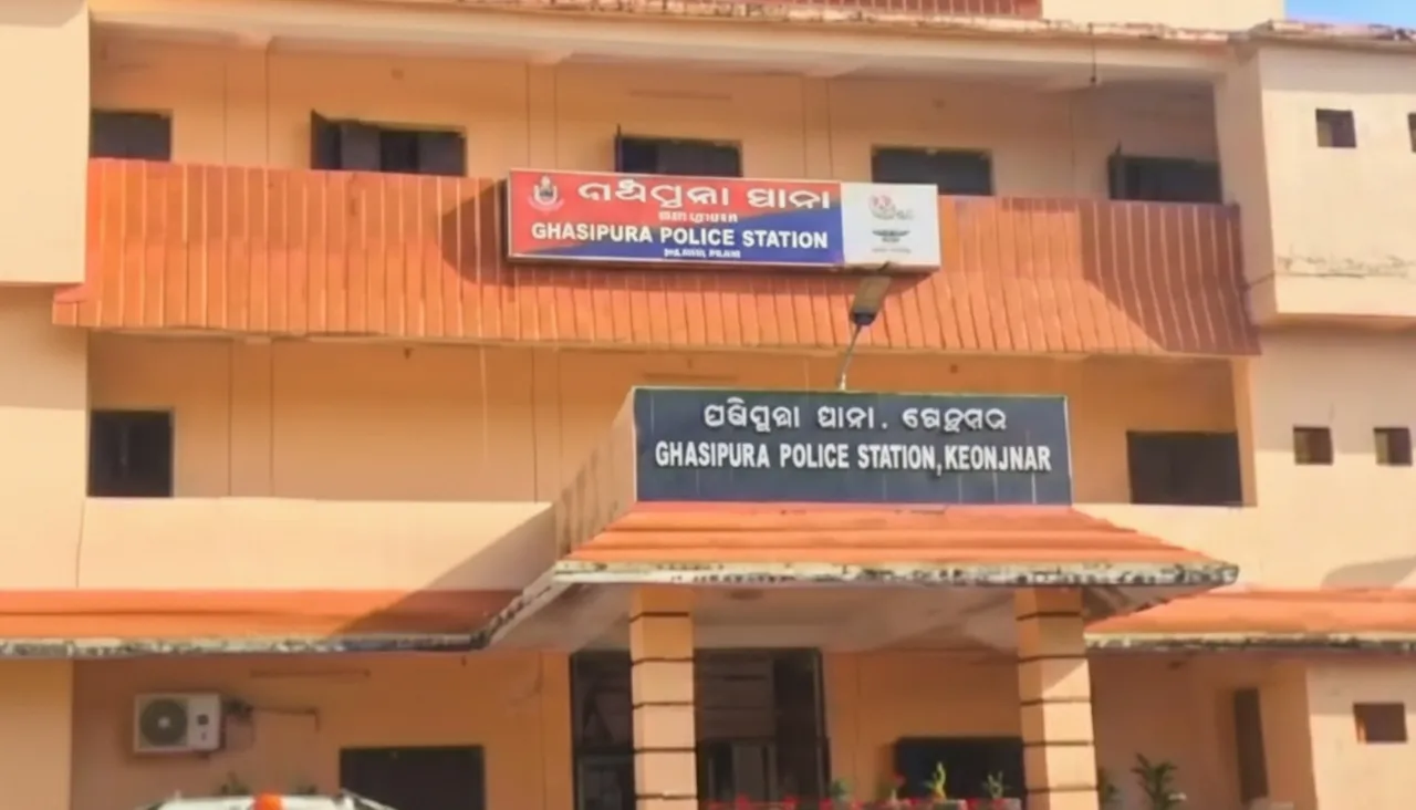 Explosive trap meant for wild boar severely injures cow in Keonjhar