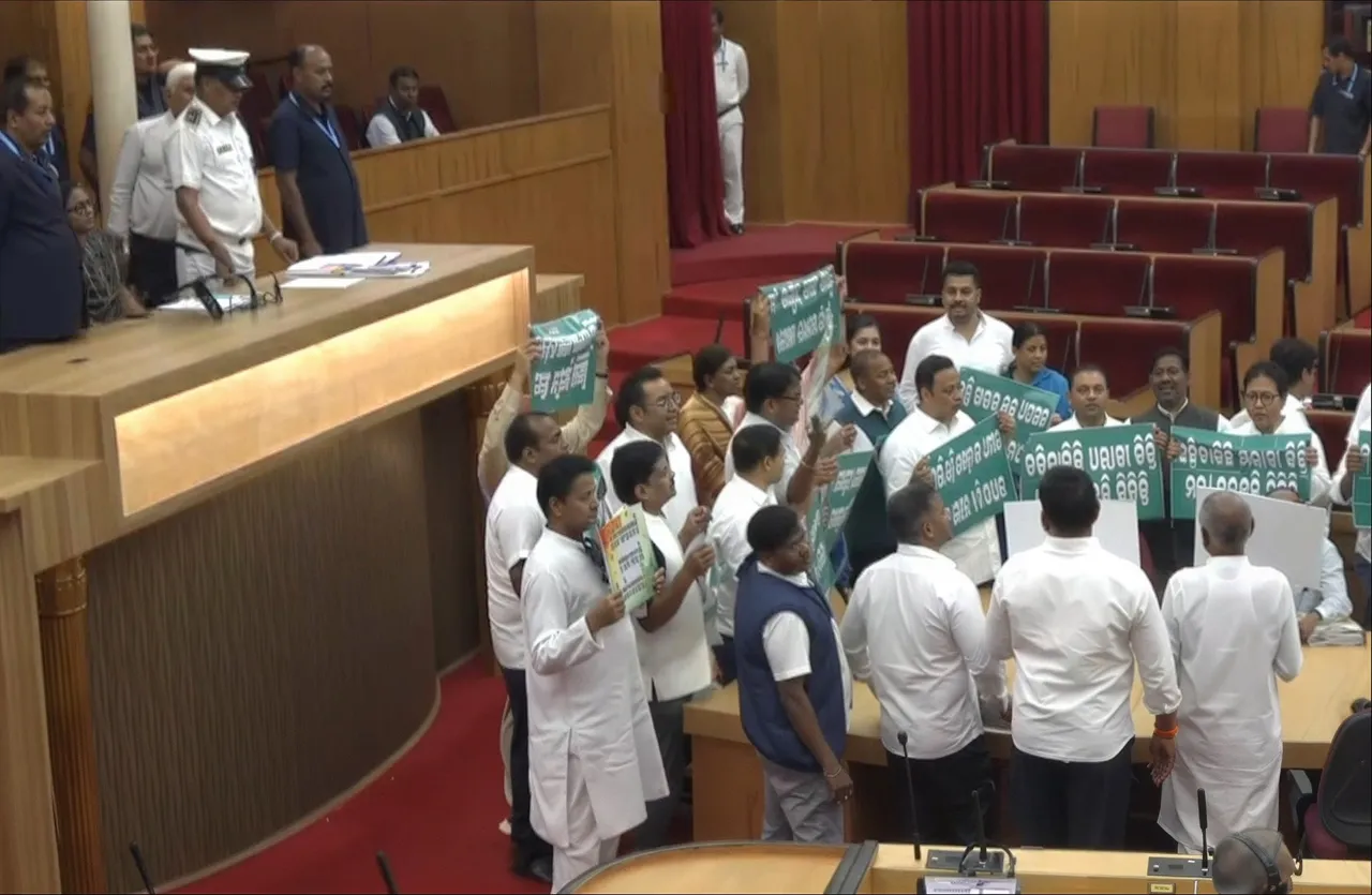 Pandemonium continues in Odisha Assembly over farmers’ issue, House adjourned till 4 pm