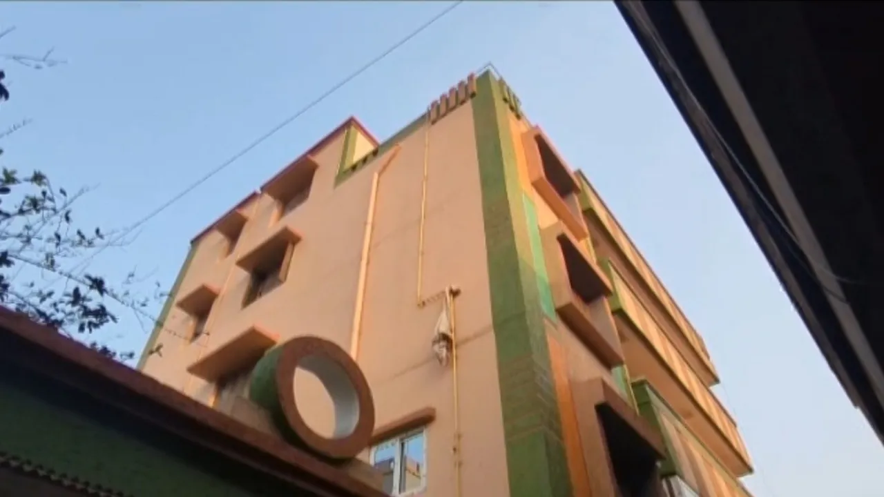 Woman dies after falling from four-storey building in Paradip; probe underway