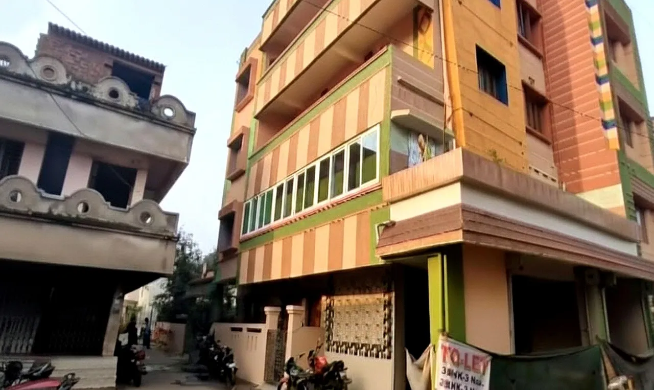 No suicide theory behind Paradip Plus 3 female student’s death? Police detain 8 as probe intensifies