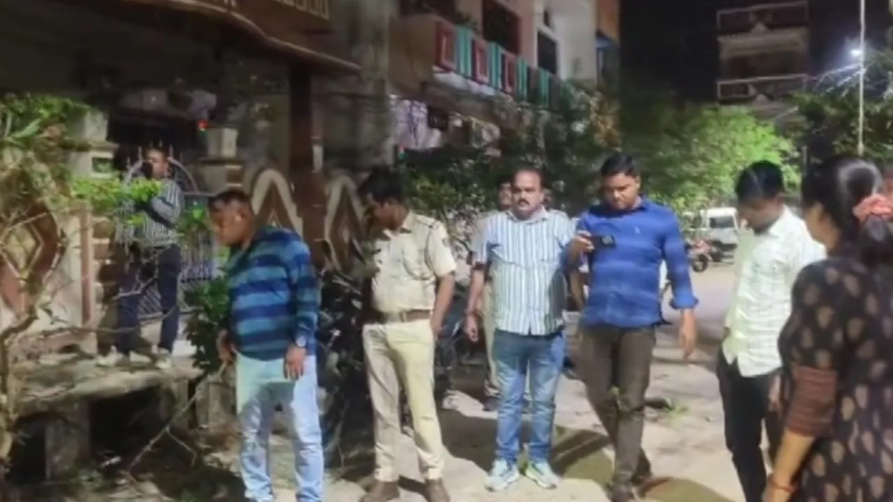 Miscreants hurl bombs at lawyer’s residence in Berhampur; police probe on