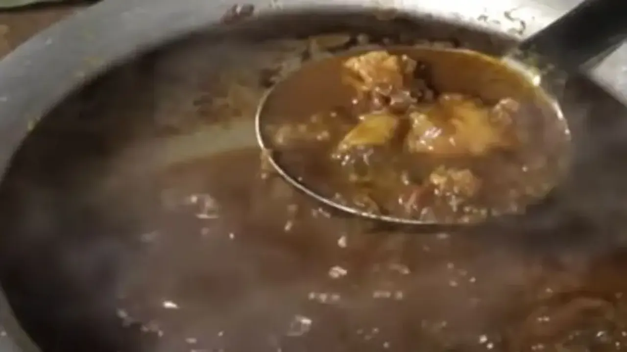 Dhania Patra Bata Mutton curry: Try this finger-licking coriander mutton curry