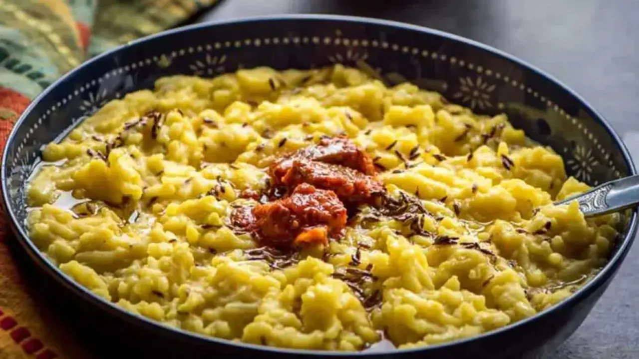Khechudi Prepare This Receipe on Festive Season