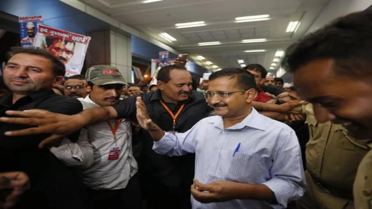 AAP begins Gujarat campaign, terms BJP 'arrogant and corrupt'