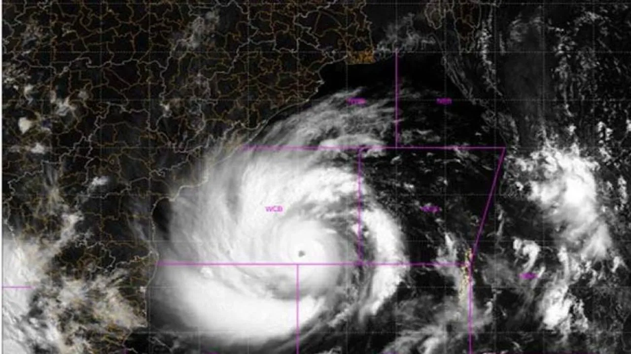 Amphan To Hit Coast As Very Severe Cyclone, MHA Issues Advisory To Odisha & West Bengal