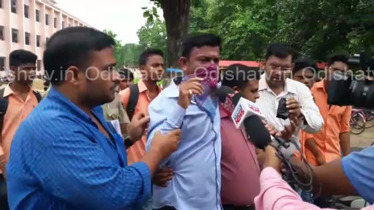 Angul college lecturer abducted, thrashed by students