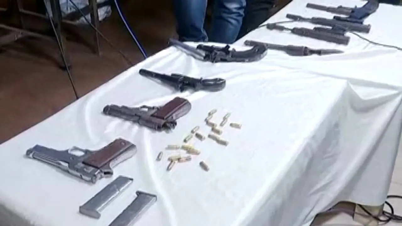 Major Gun Running Racket Busted In Odisha, 2 Criminals Arrested; 8 Pistols Seized