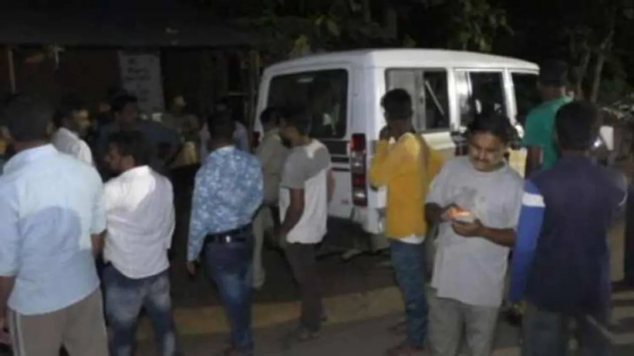 Theft Accused Gives Cops A Slip During 'Tea Break'!