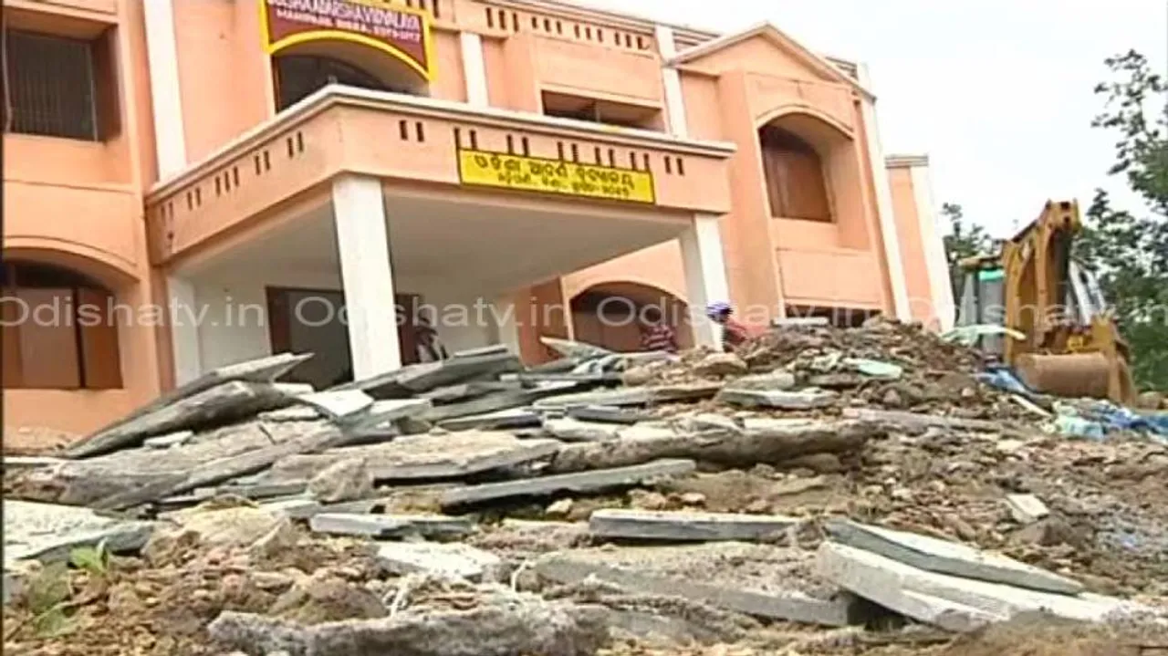Sundergarh's Adarsh Vidyalaya: Model in name, deficient in facilities