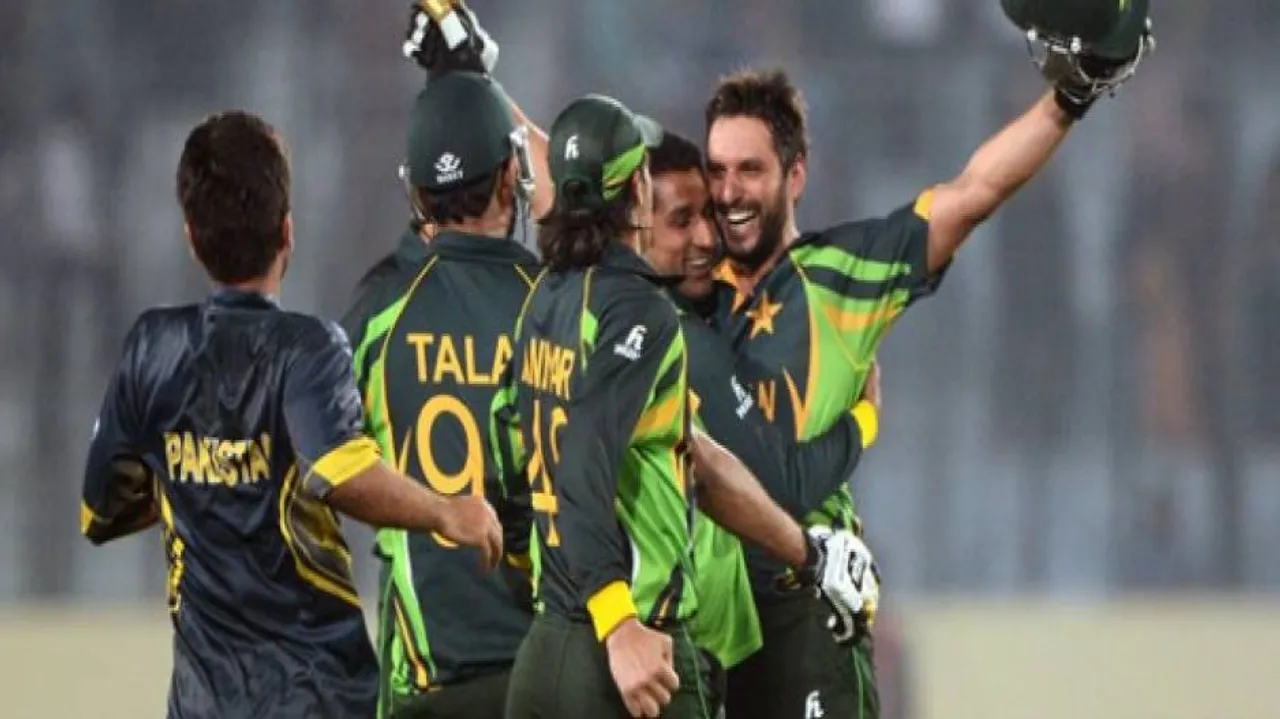 Afridi helps Pakistan pull off a thrilling one-wicket win