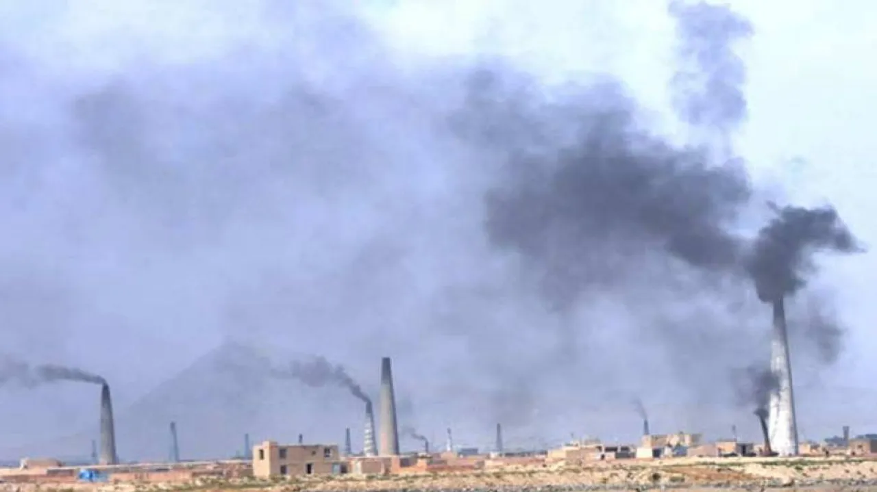 Air Pollution's Tiny Particles May Trigger Heart Attacks