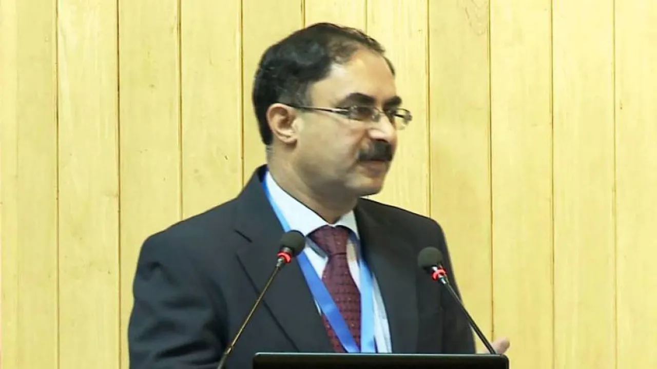 India should become software hub: IT Secretary