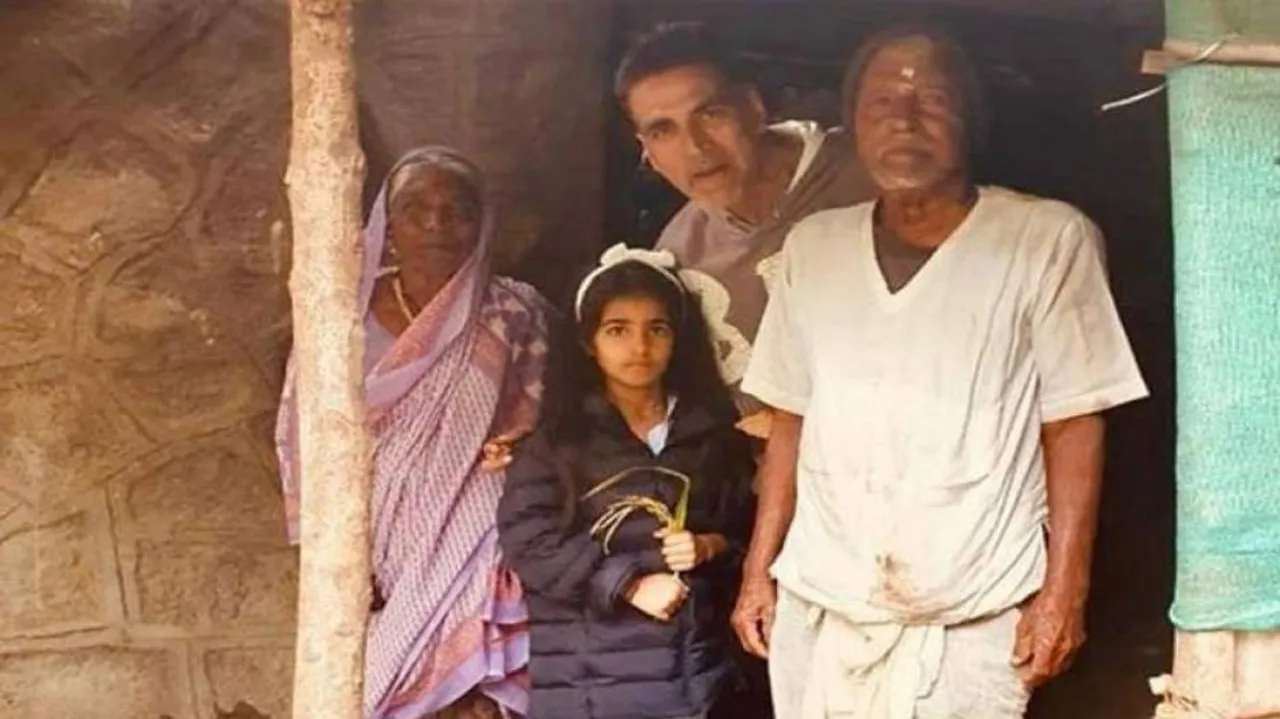 Akshay Kumar Gets Real Life Lesson From Old Couple In Early Morning Hours (Check Pics)
