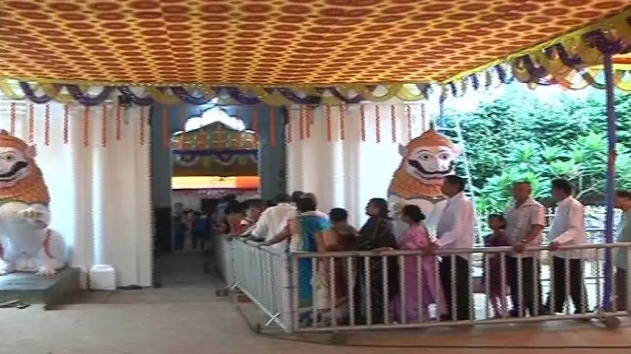 Devotees flock Alarnath shrine as Puri deities fall sick
