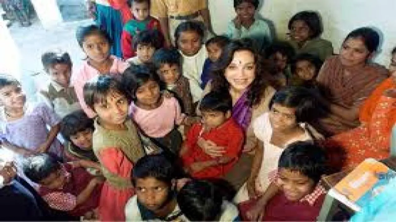 KISS Humanitarian Award Conferred on Albina du Boisrouvray