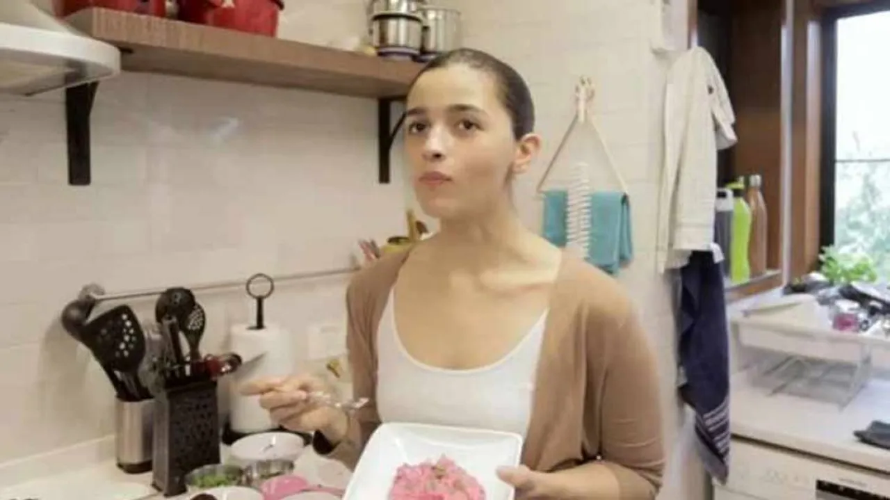 This Is What Alia Bhatt Eats To Stay Slim; Watch Her Cooking With Her Head Chef