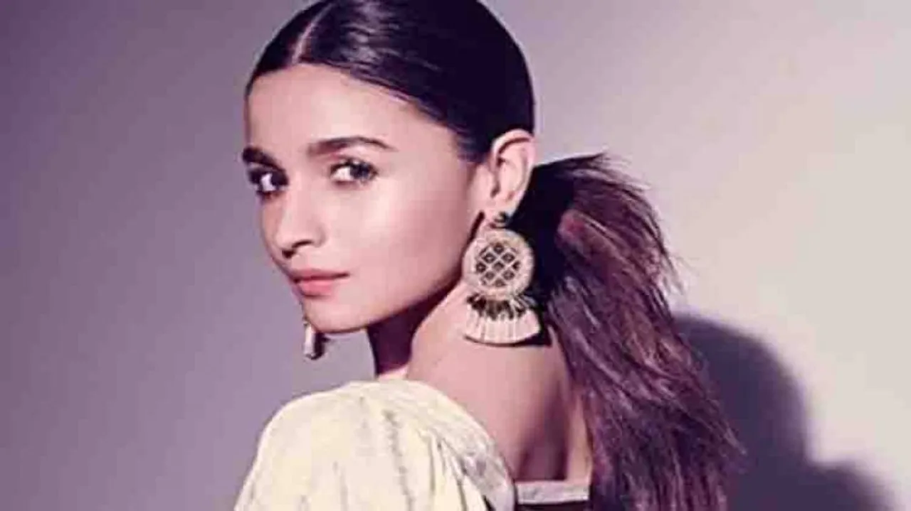 I have an opinion, but I like to keep it to myself: Alia Bhatt on Kangana's remark