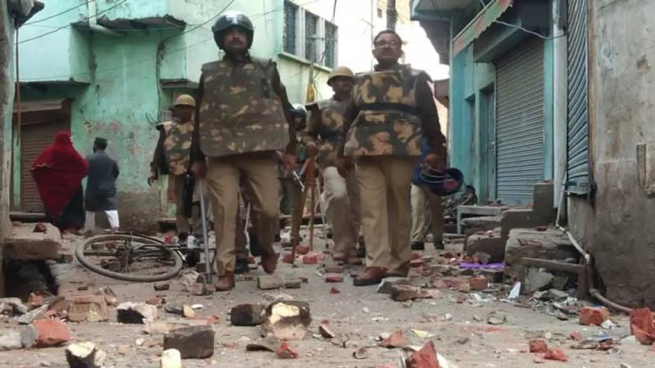 Anti-CAA Protest Turns Violent In Aligarh, Internet Blocked