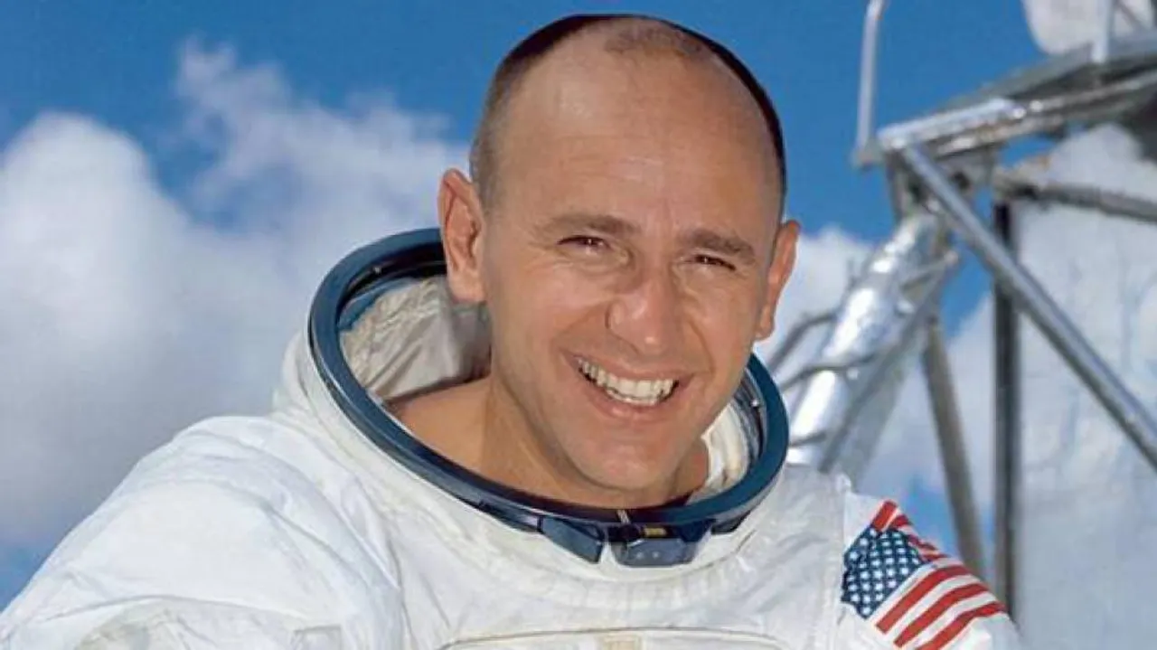 Alan Bean, fourth man to walk on moon dies at 86