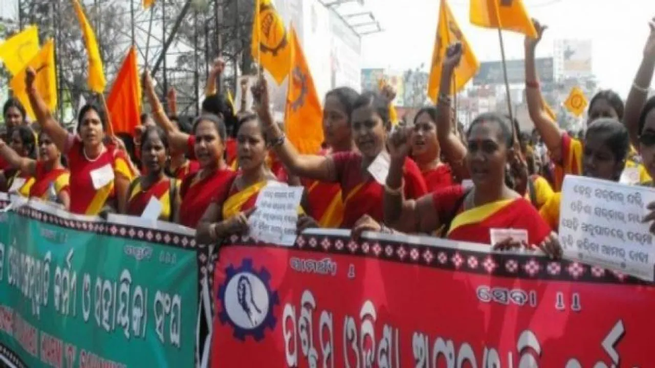 Five Anganwadi workers injured during protest