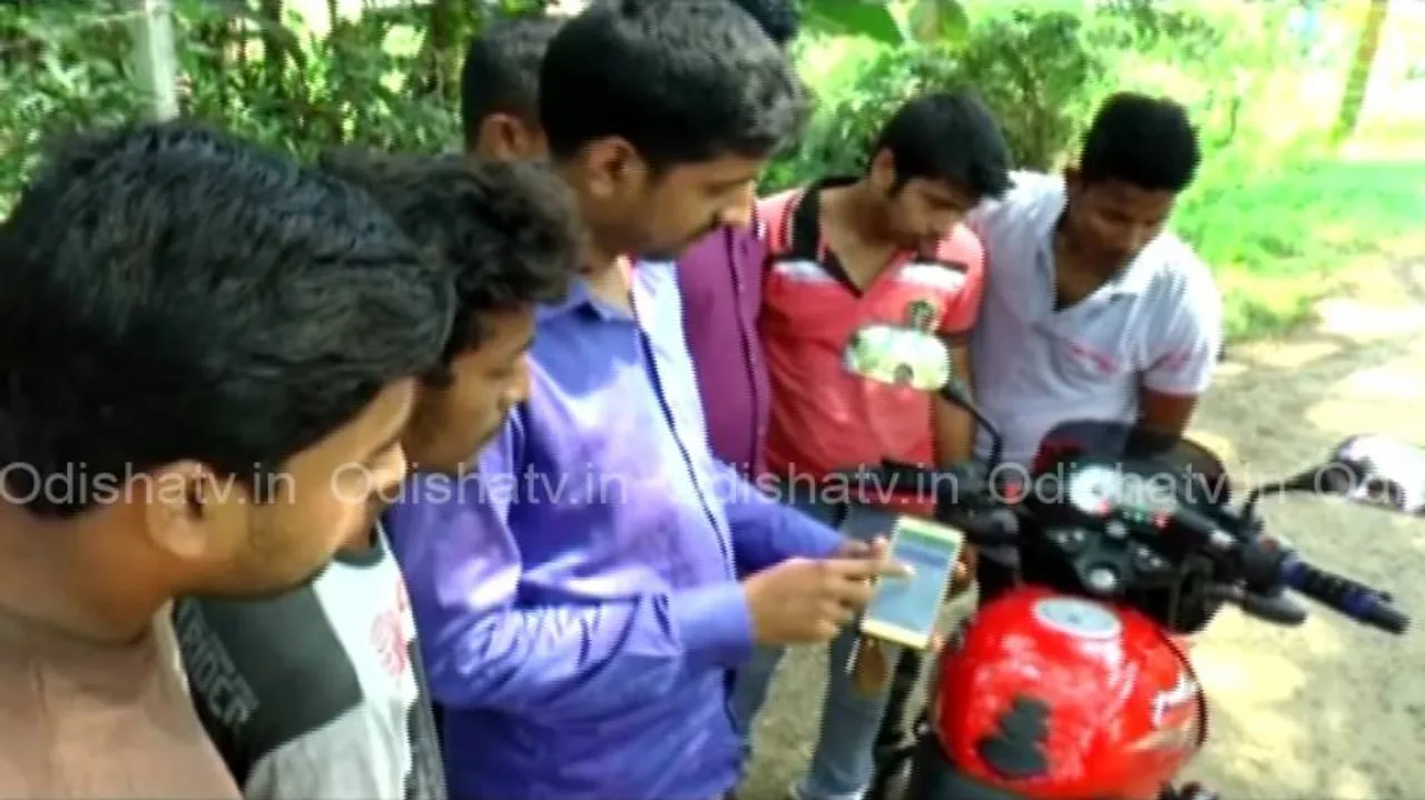 Matric pass Jajpur youth develops bike safety mobile app