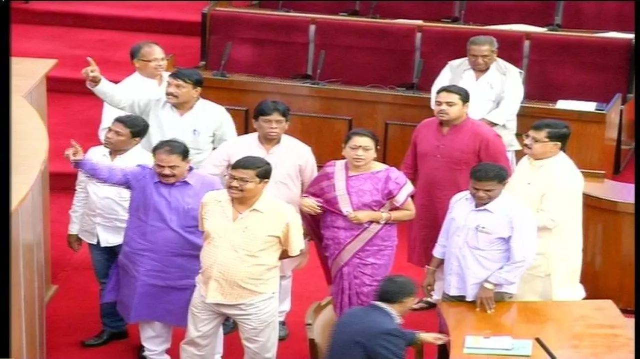 Furore continues in Odisha Assembly over farmers’ issues