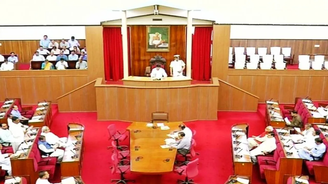 Assembly adopts resolution to hike Paddy MSP