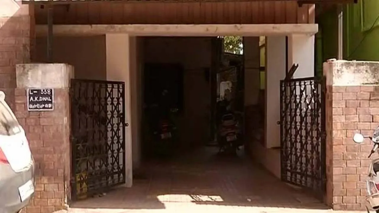 Central Excise Assistant Commissioner Found Hanging In Odisha