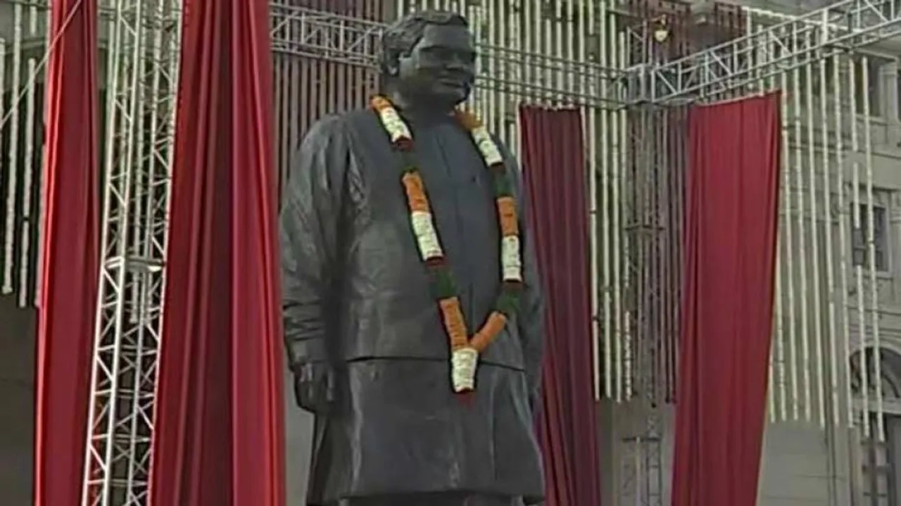PM Unveils 25 Ft Vajpayee Statue In Lucknow