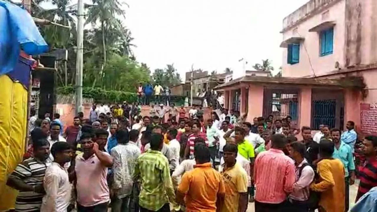 Brahmagiri block office turns a war zone for BJD & BJP elected representatives