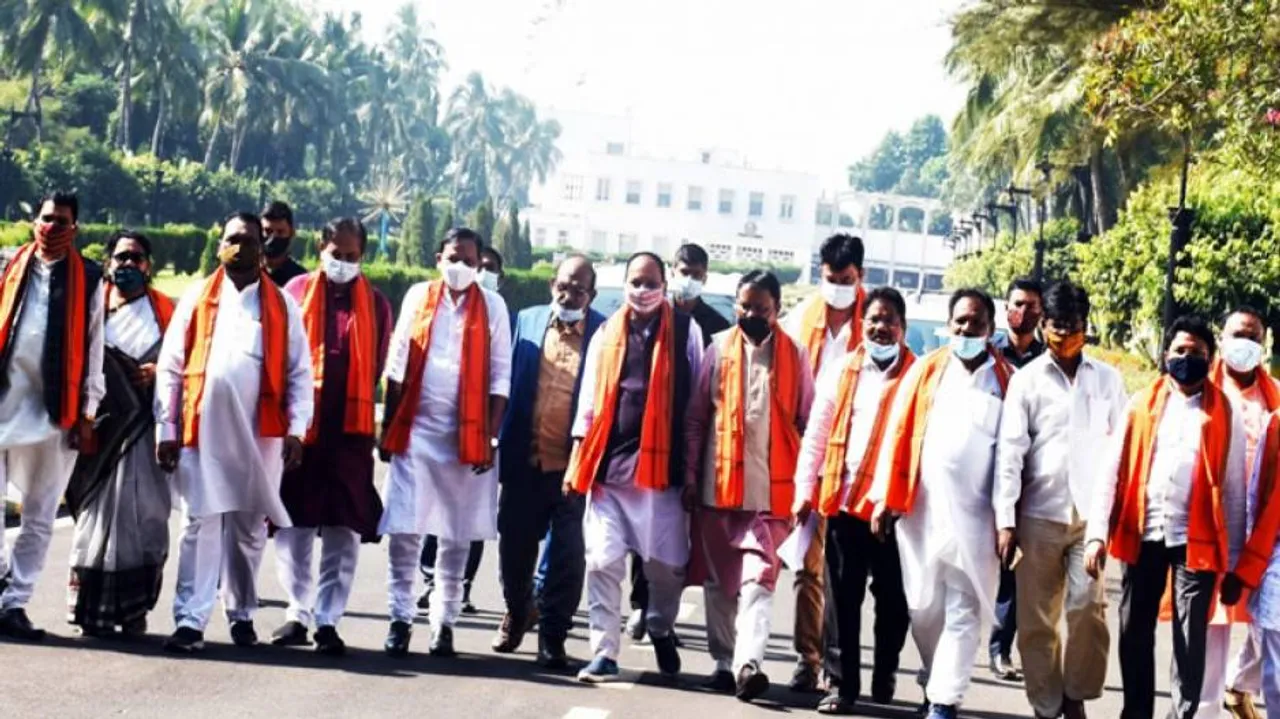 Pari Murder Case: ABVP Hits Street, BJP Moves Odisha Guv Demanding CBI Probe