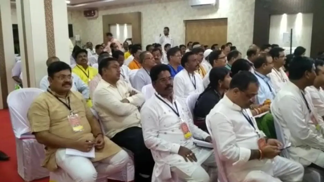 Highlight failures of BJD govt before people: Shah to party workers