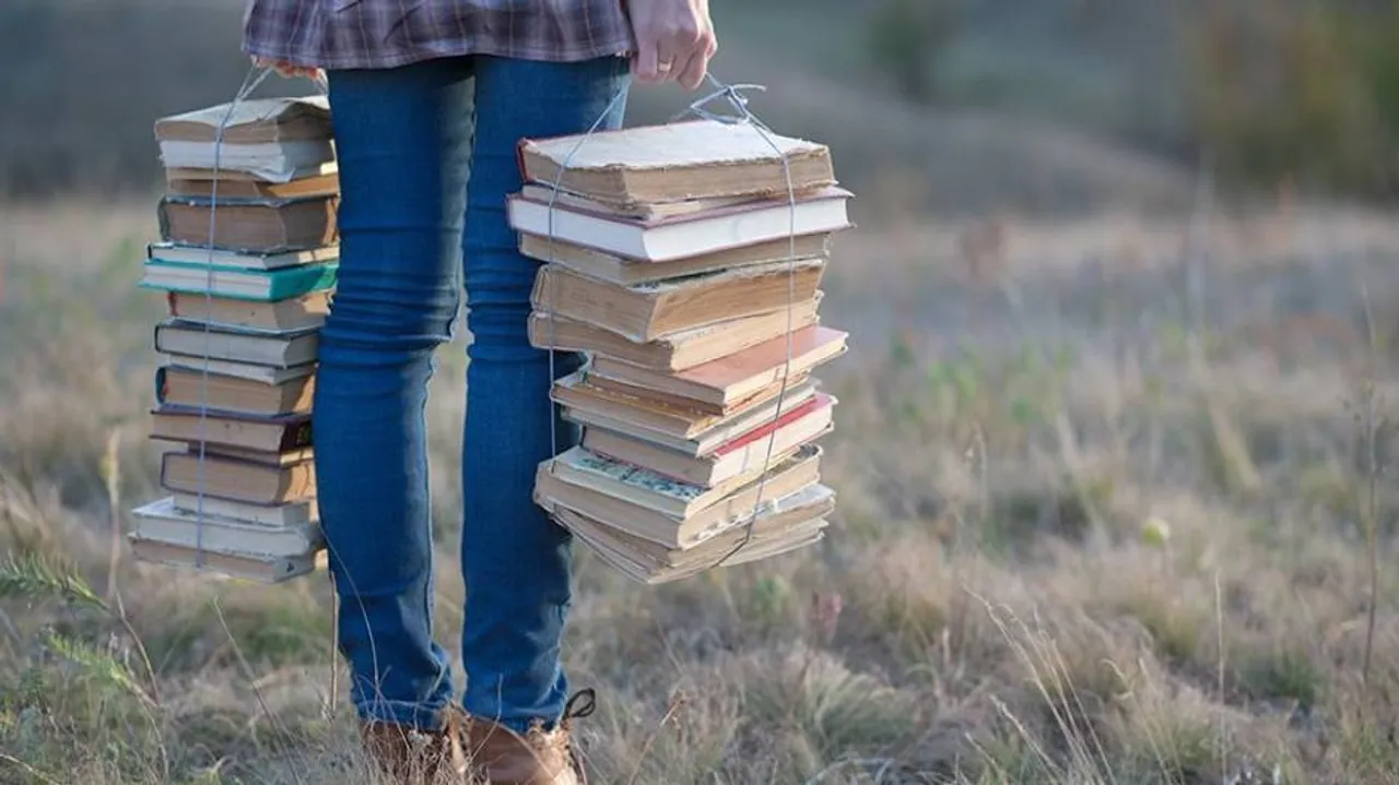 'Reading alive despite challenges from technology'