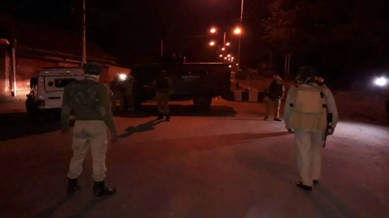 3 BSF jawans injured in militants attack in Srinagar