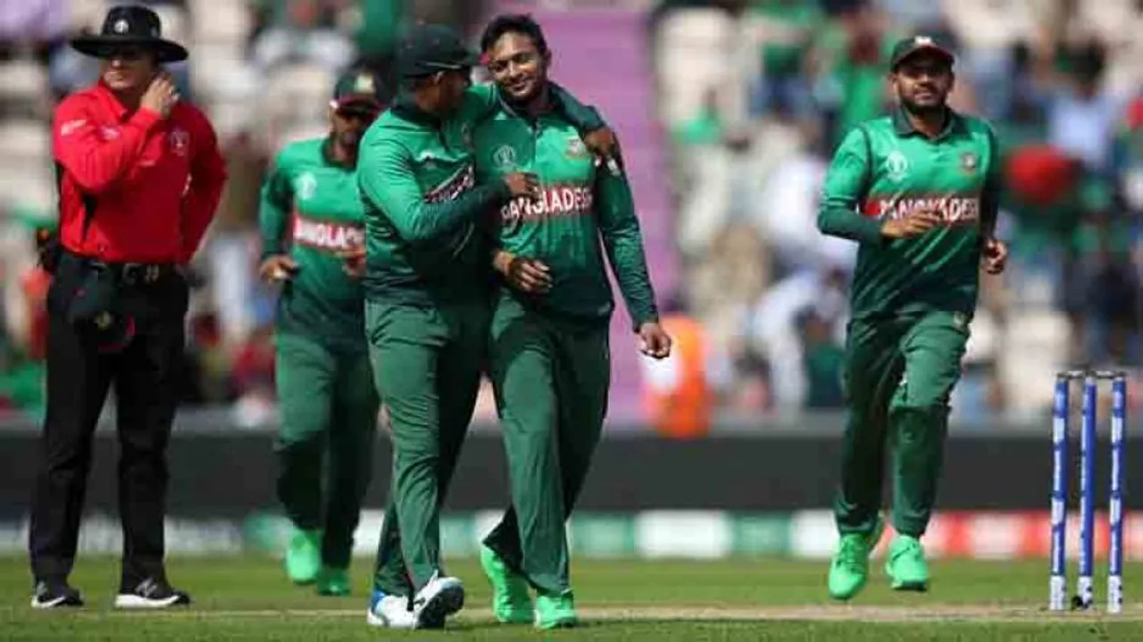 All-round hero Shakib keeps Bangladesh in the hunt