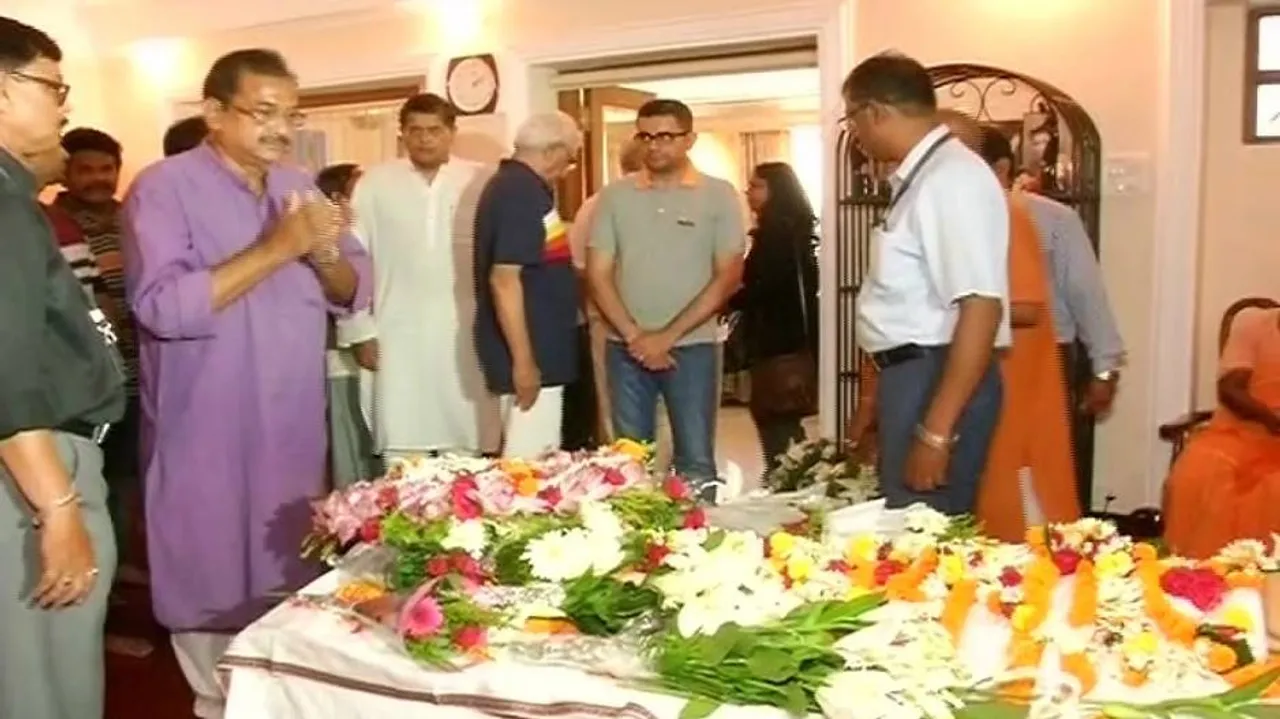 Condolences pour in for Bansidhar Panda; Naveen targeted for not paying last respects