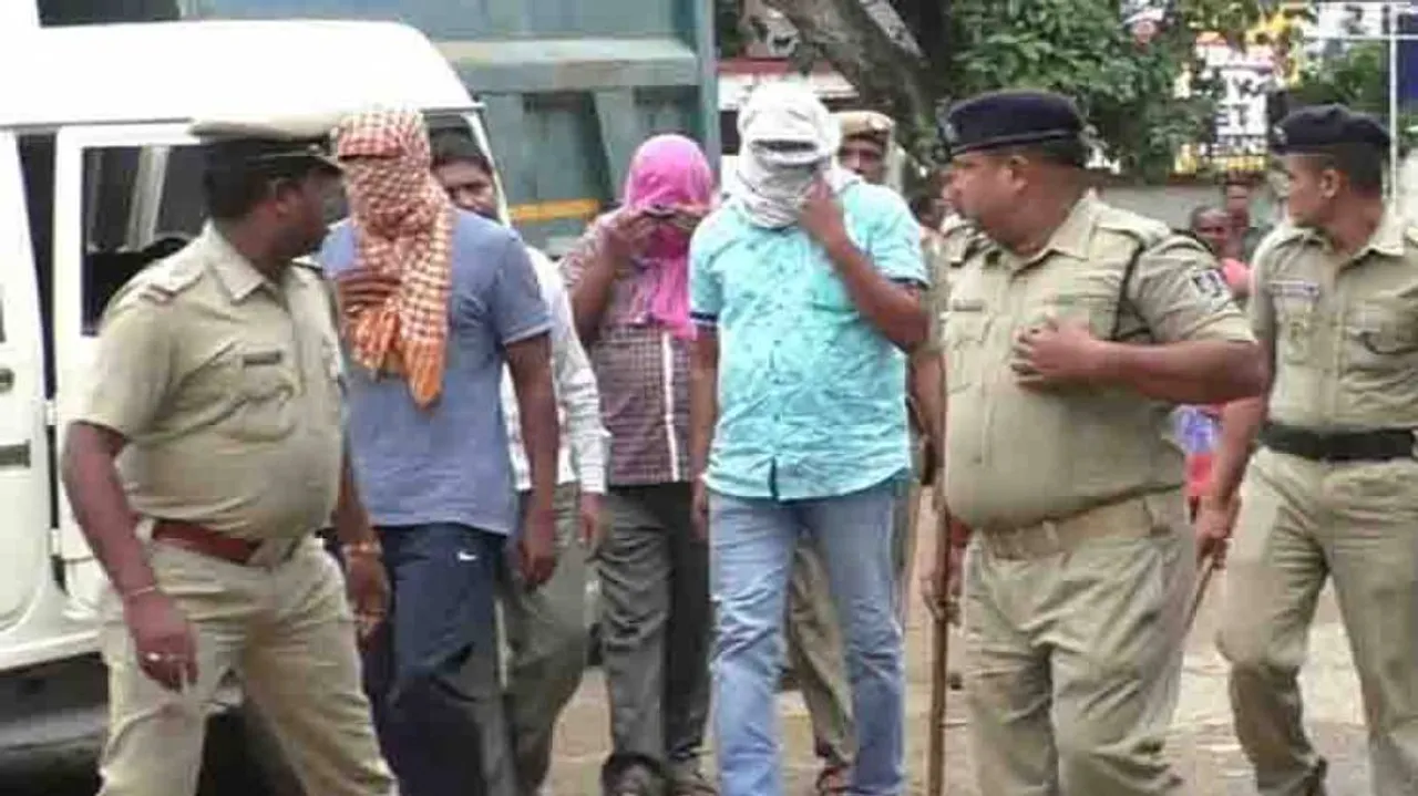Three cops among 4 arrested in Bargarh businessman loot case