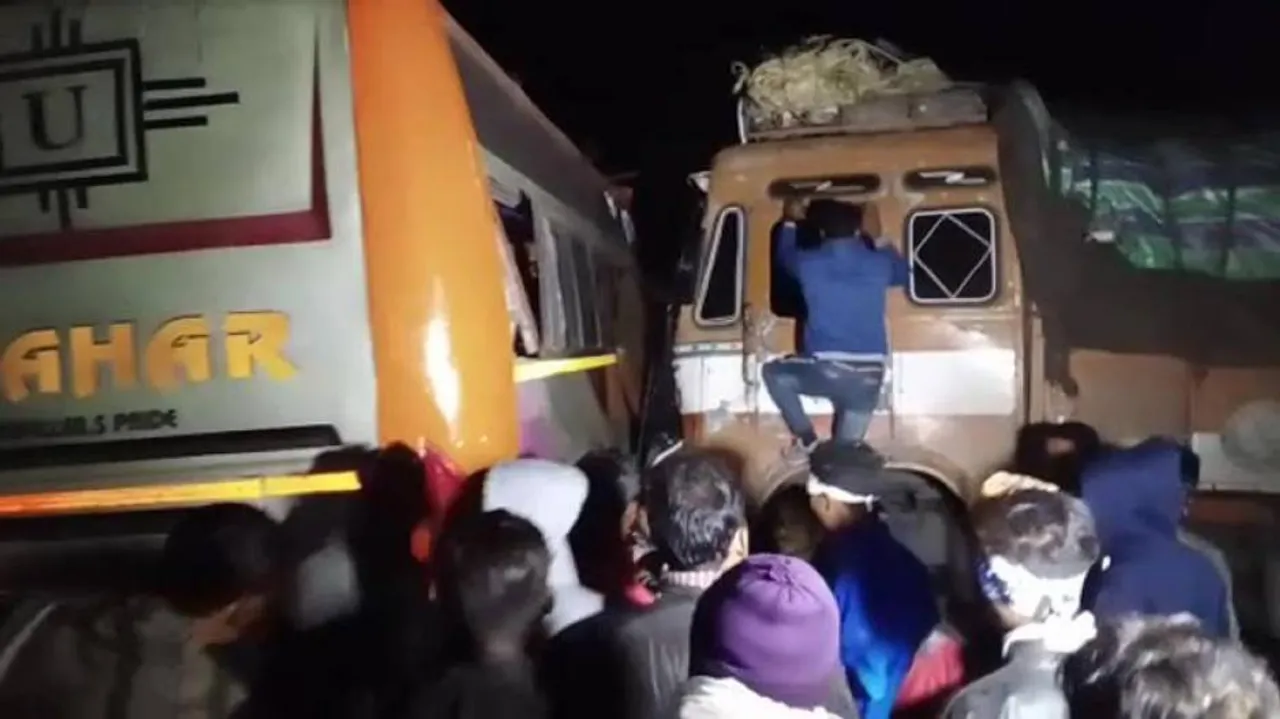 Two Killed, Over 30 Injured As Bus Carrying Urs Pilgrims Meets Accident In Odisha