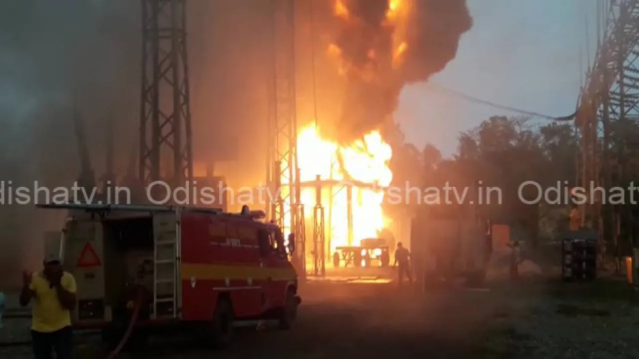Fire breaks out in power grid, Bhadrak plunges into darkness