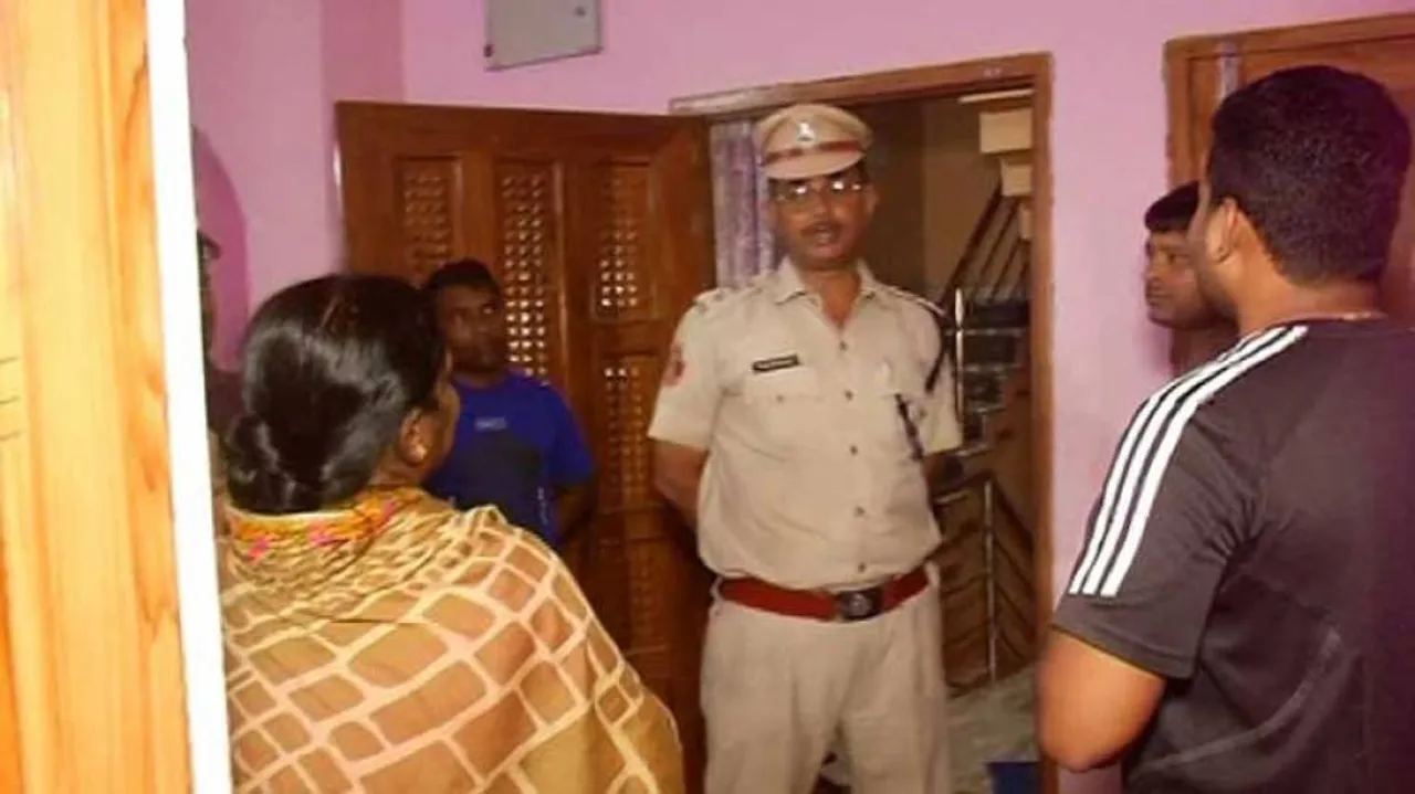 Jewellery Worth Rs 18L Looted In Bhubaneswar Apartment; Residents In Panic
