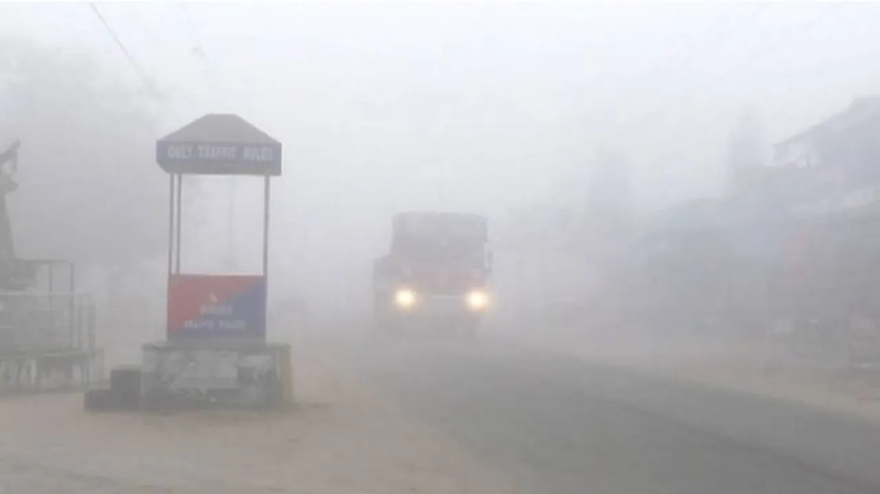 IN PICS: Severe Cold Wave Grips Odisha; Temperature Drops To 5.3 Degree Celsius In Phulbani
