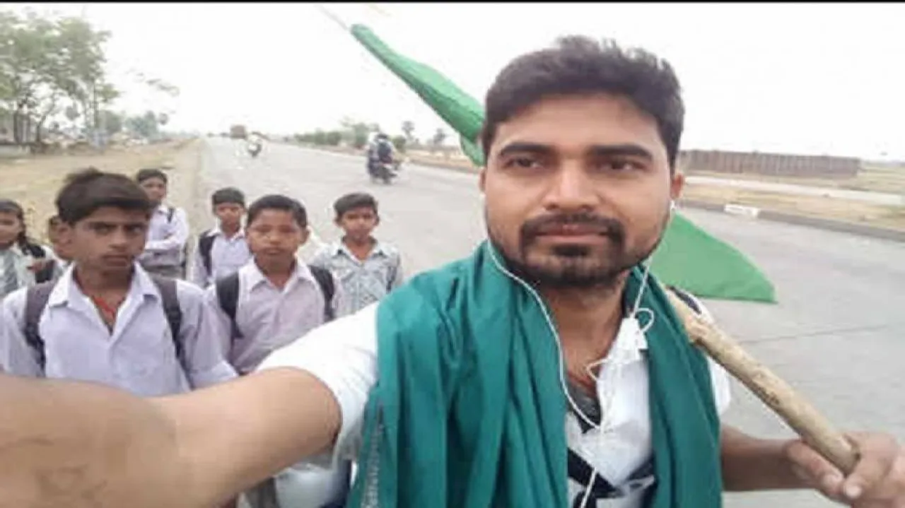 He walked 1350 kms to reach Delhi & remind PM of his promises