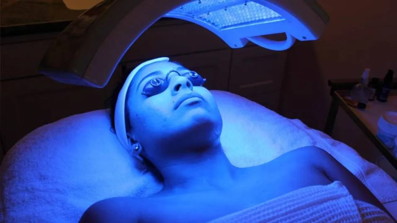 Blue Light Therapy May Heal Mild Traumatic Brain Injury