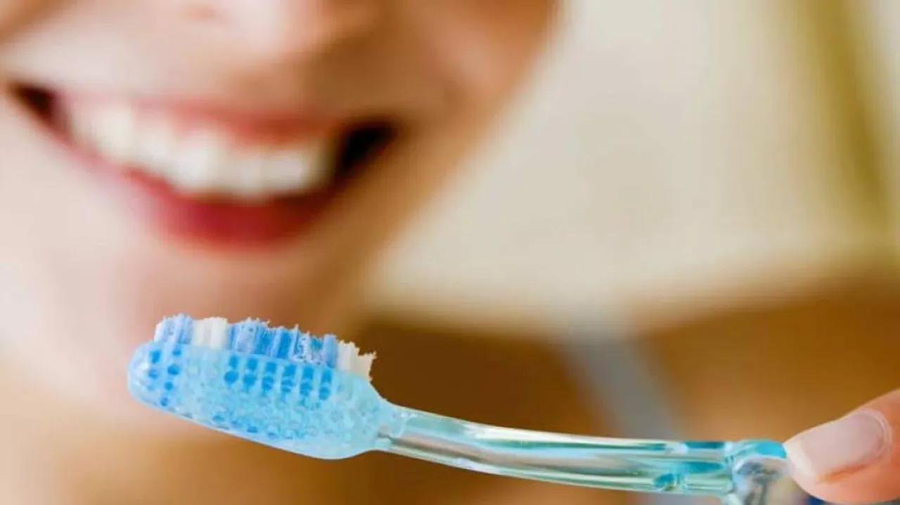 Brushing Teeth 3 Times A Day Can Lower Heart Failure Risk