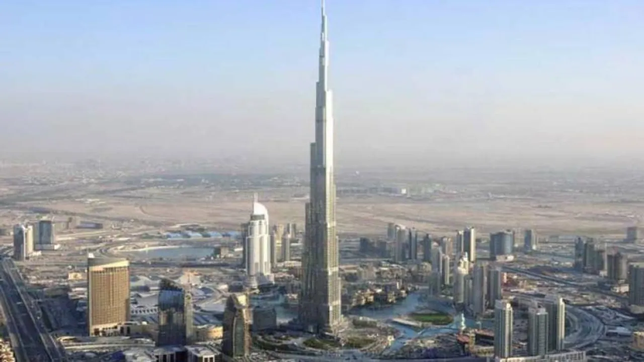 Pakistani Quran Teacher In UAE Helps Two Indians Duped By Travel Agent