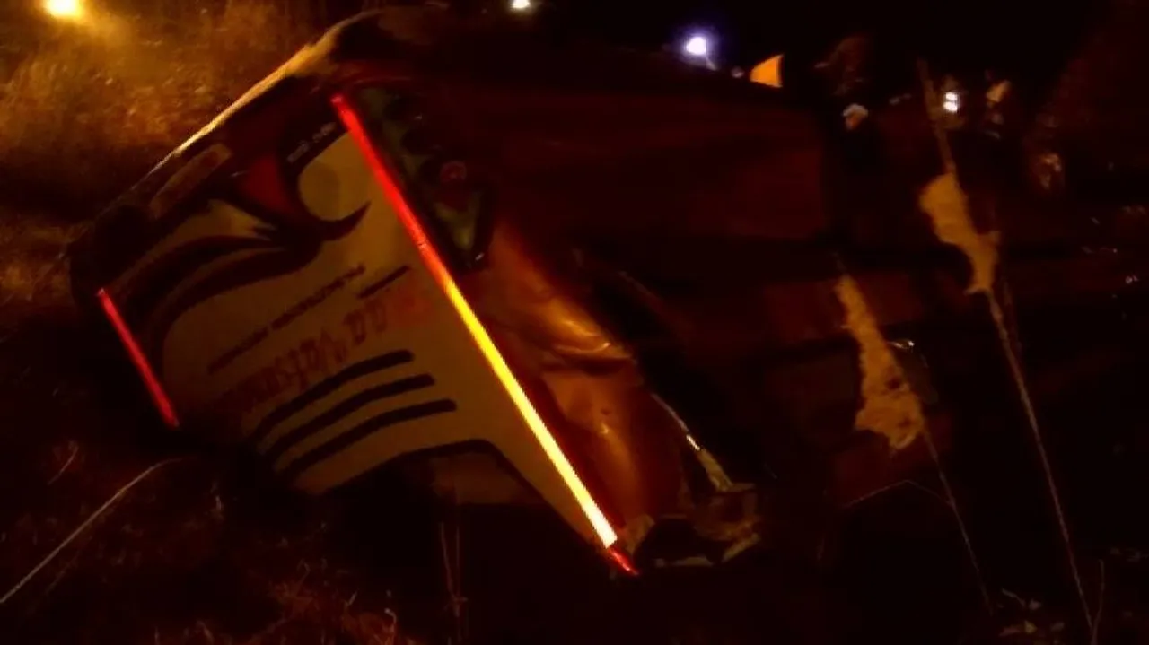 4 killed, 32 injured as bus skids off bridge in Sambalpur