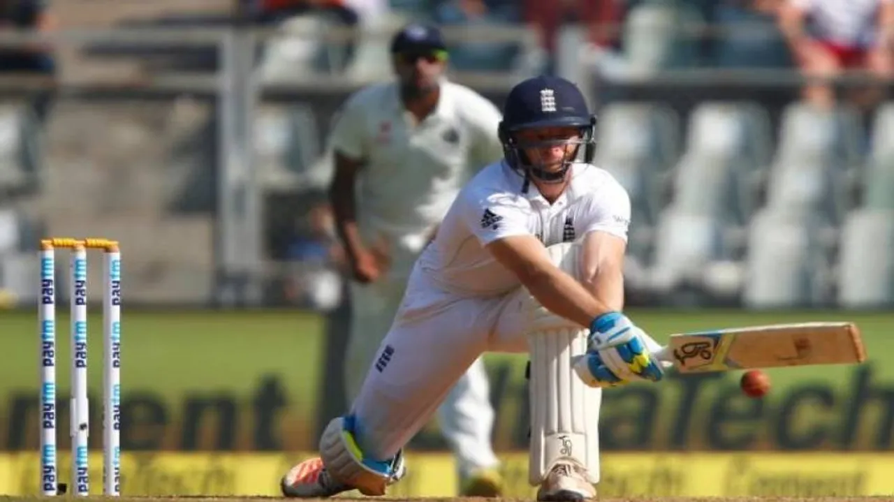 Butler takes England to 385/8