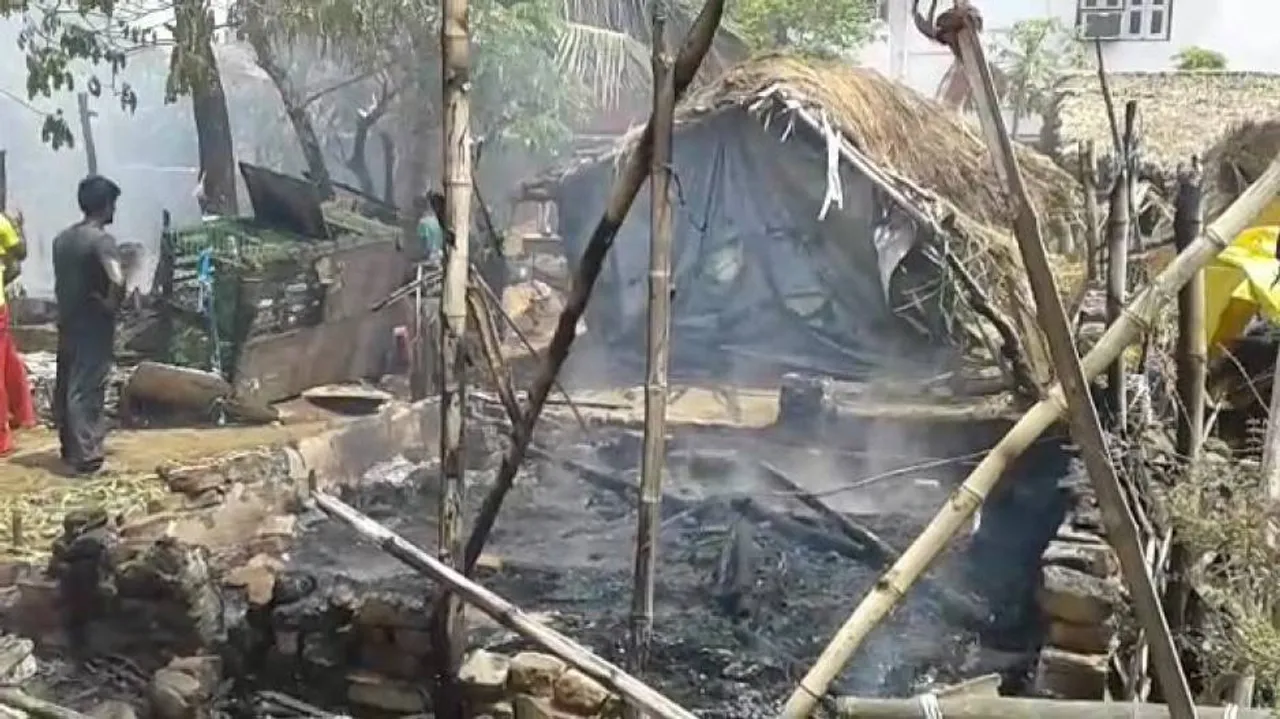 10 houses gutted during eviction drive in Puri